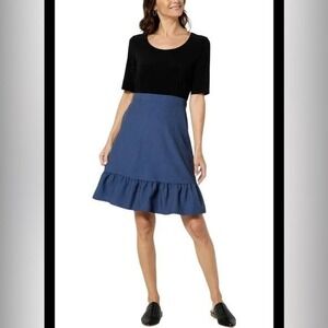 Nina Leonard Mixed Media Tiered Dress - Medium